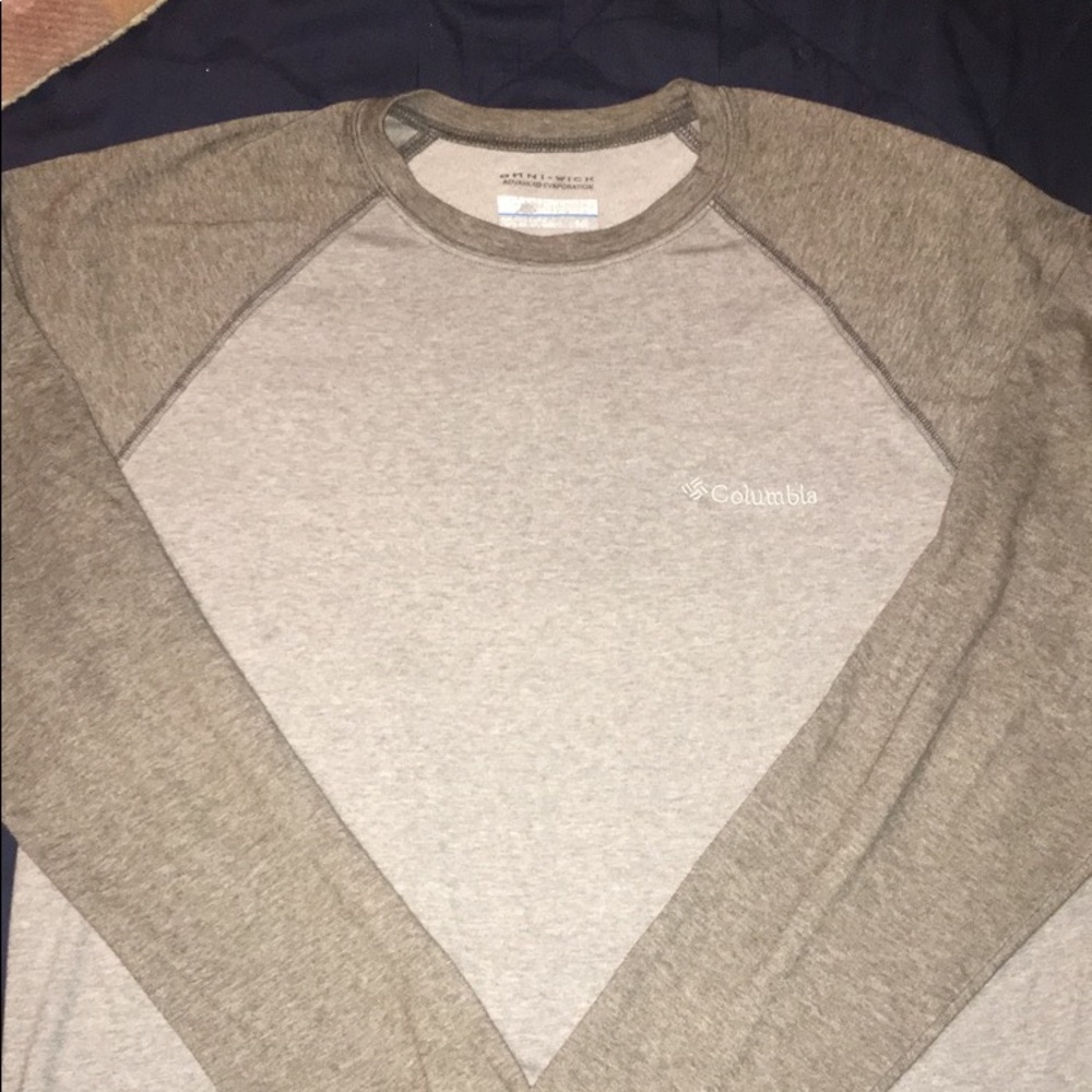 Columbia gray long sleeve t-shirt